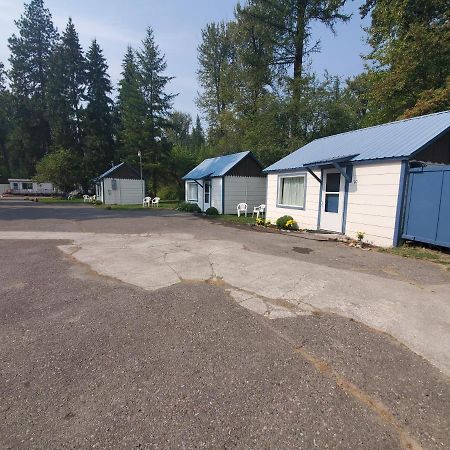 Little River Motel Saint Regis St. Regis Экстерьер фото