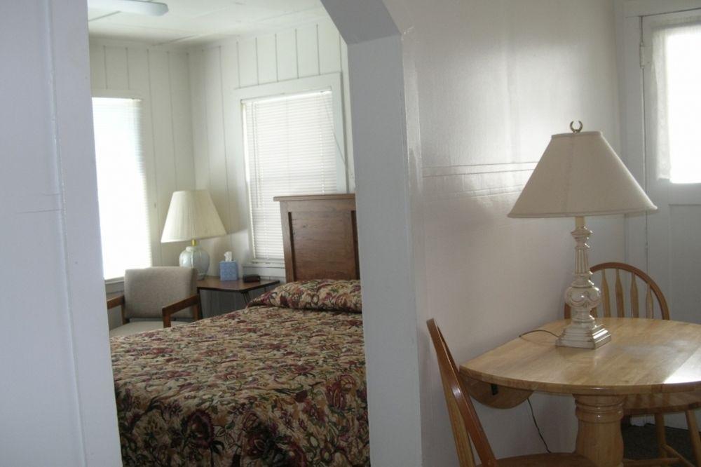 Little River Motel Saint Regis St. Regis Экстерьер фото